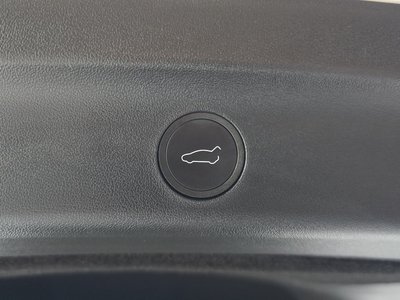 2023 Tesla MODEL Y thumbnail 21