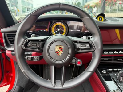 PORSCHE 911 - 9