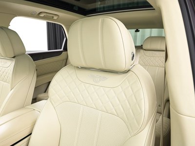 صورة 10 لـ 2018 Bentley BENTAYGA