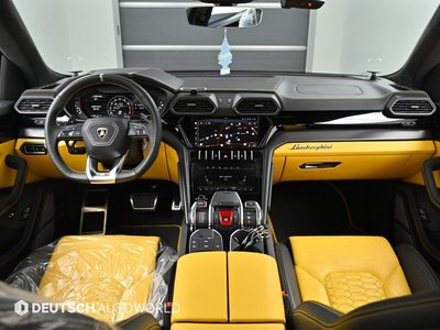 LAMBORGHINI URUS - 4