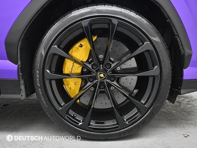 LAMBORGHINI URUS - 6