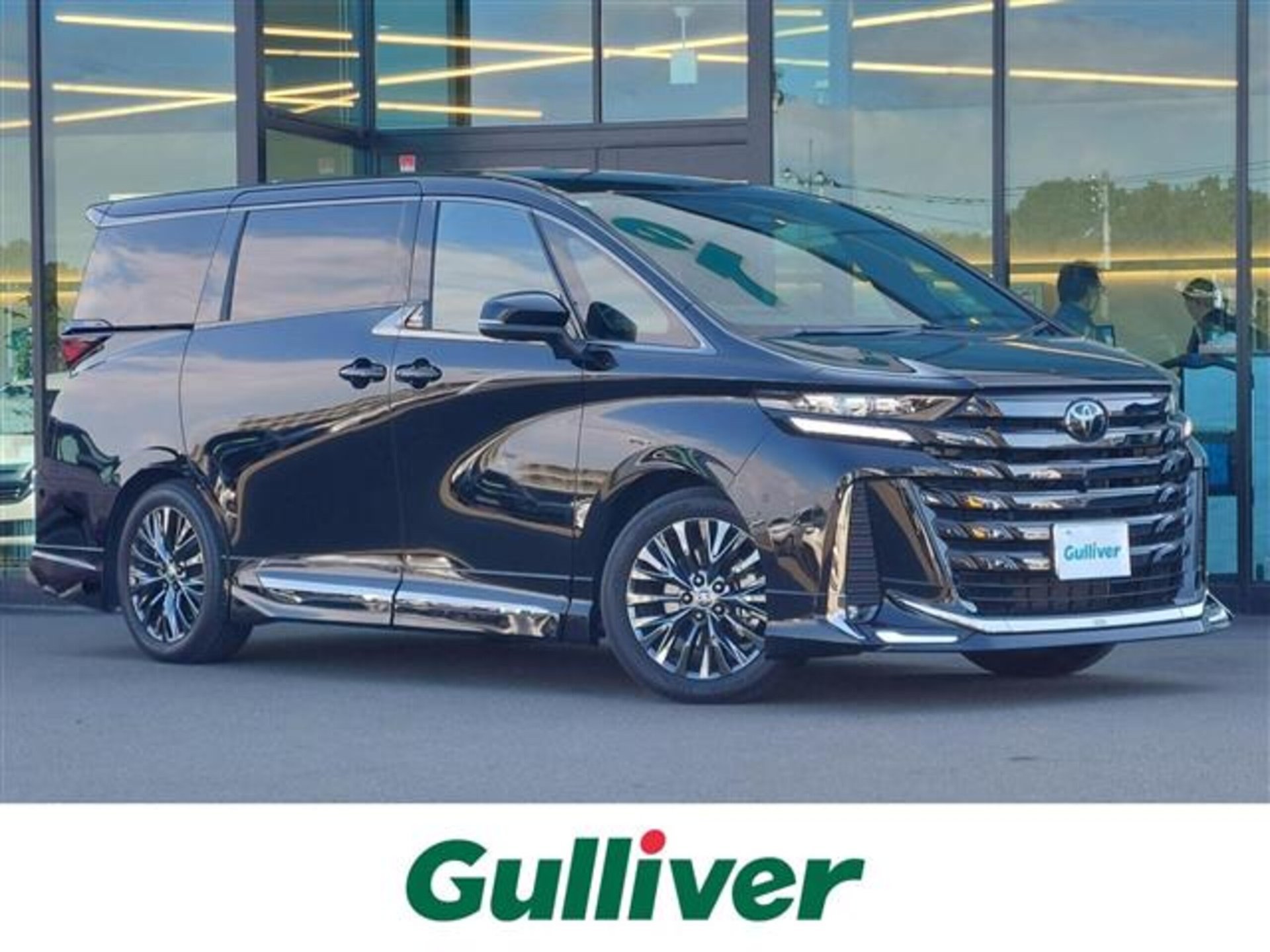 TOYOTA VELLFIRE - View 1