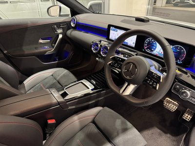 MERCEDES-BENZ CLA - 7