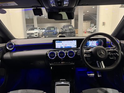 MERCEDES-BENZ CLA - 6