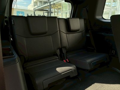 TOYOTA LAND CRUISER 250 - 5