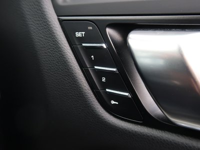 2021 Porsche MACAN 缩略图 32