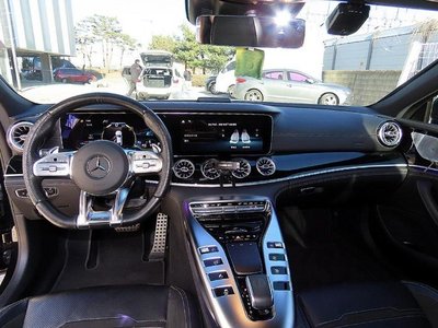 MERCEDES-BENZ GT AMG - 4