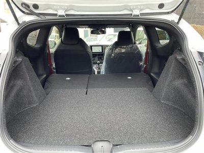 2025 Toyota GR YARIS — миниатюра 11