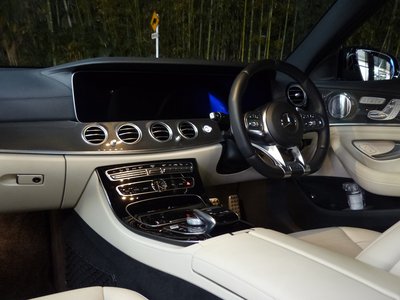 MERCEDES-BENZ E-CLASS AMG - 6