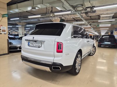ROLLS-ROYCE CULLINAN - 4