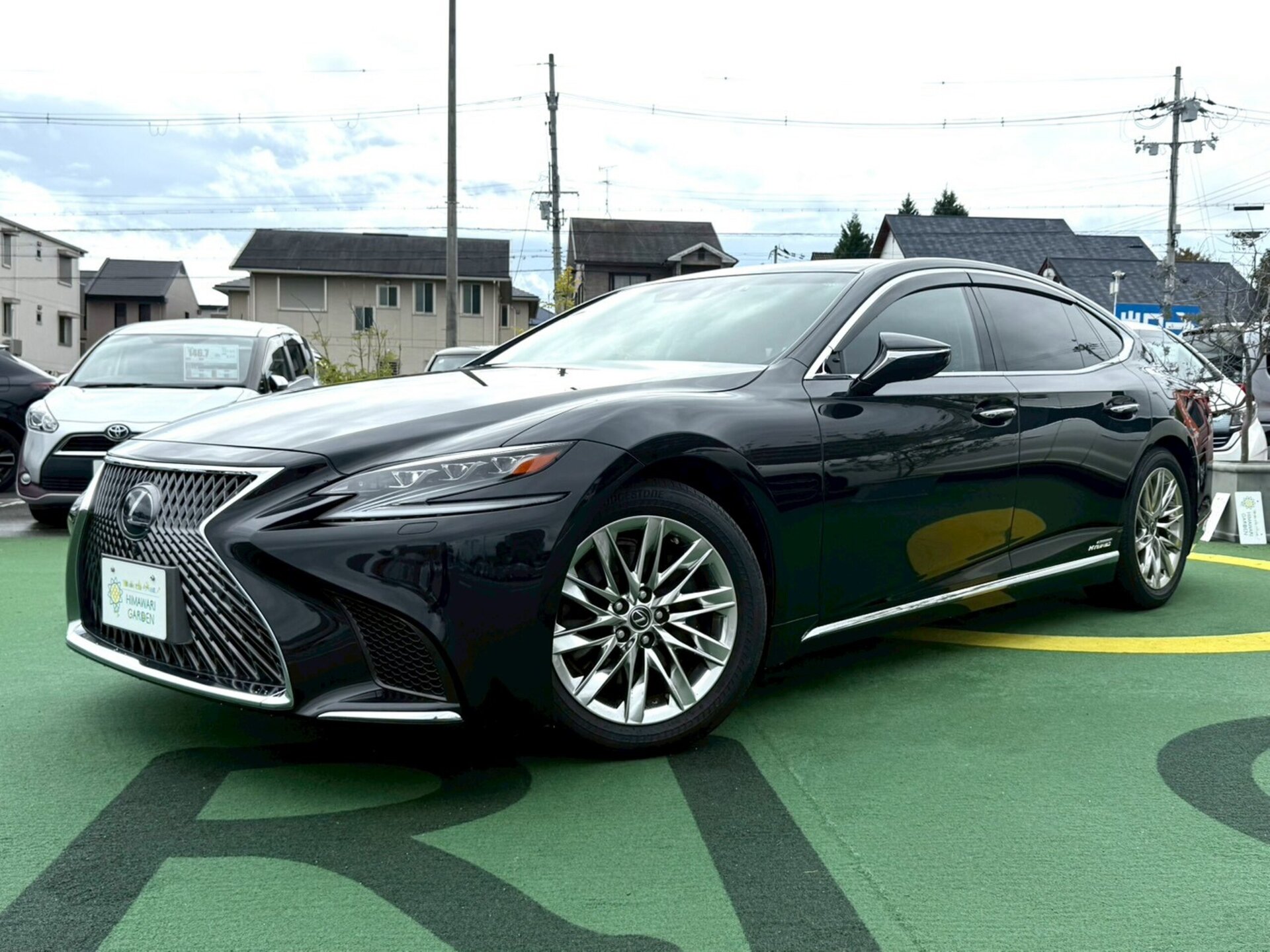 LEXUS LS - View 1