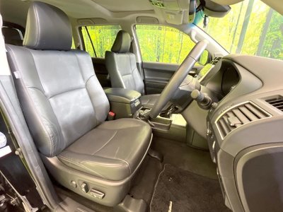 TOYOTA LAND CRUISER PRADO - 8