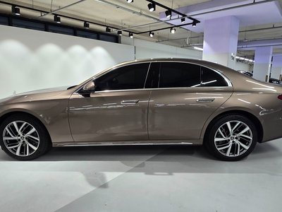 MERCEDES-BENZ E-CLASS - 8