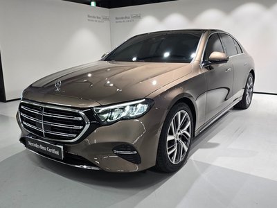 MERCEDES-BENZ E-CLASS - 1