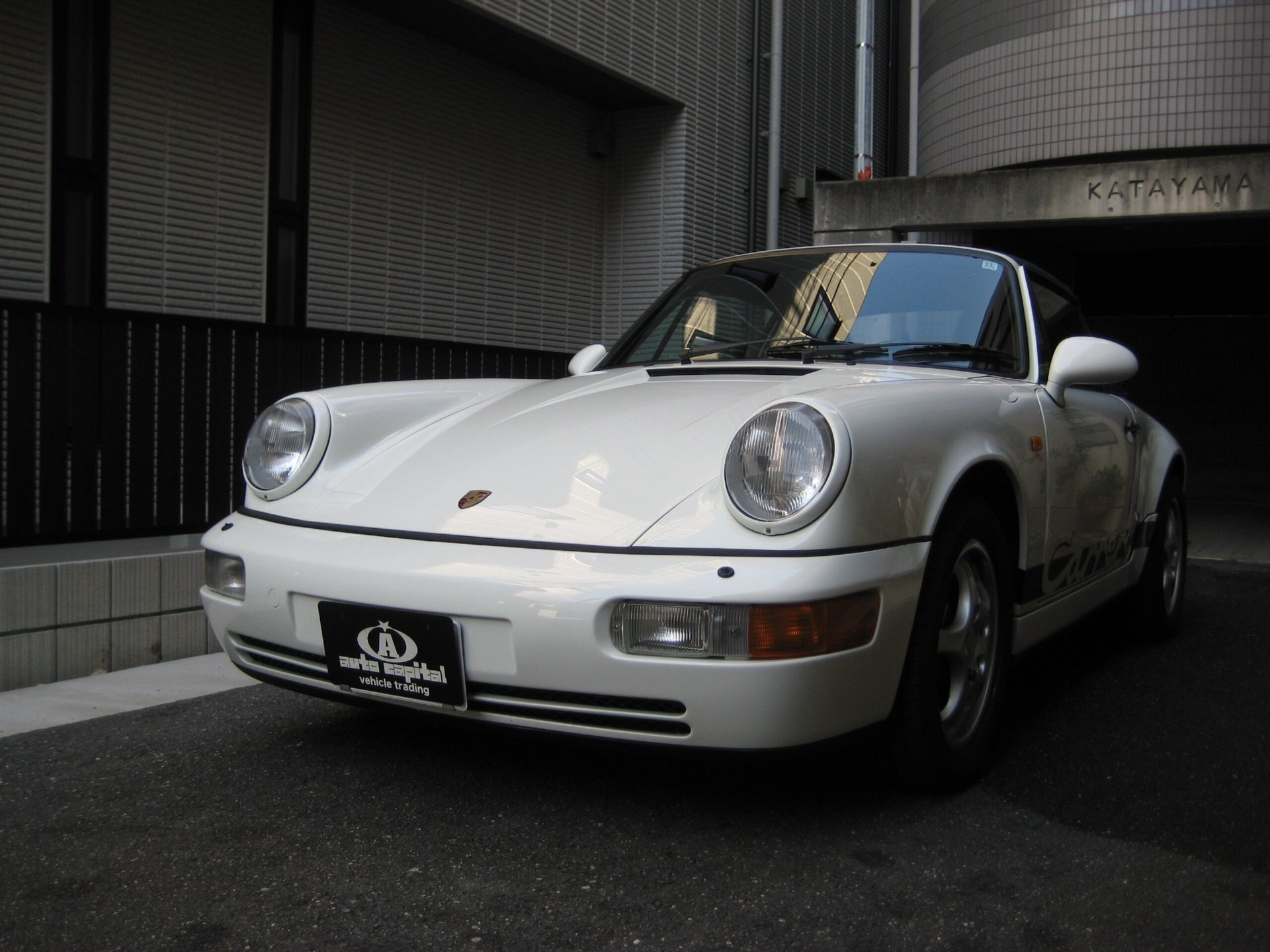 PORSCHE 911 - View 1