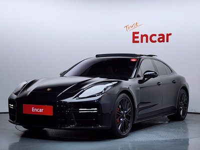 PORSCHE PANAMERA - 1