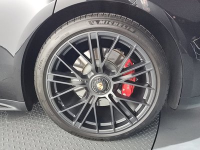 PORSCHE PANAMERA - 8