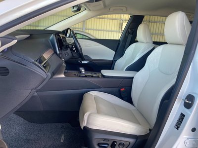 2024 Lexus RX — миниатюра 12
