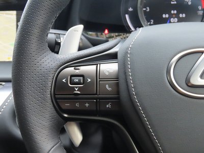 صورة مصغرة 46 لـ 2021 Lexus LC