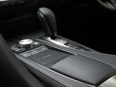 صورة مصغرة 59 لـ 2021 Lexus LC