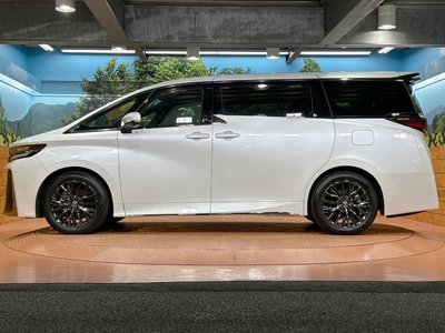 صورة مصغرة 29 لـ 2024 Toyota VELLFIRE
