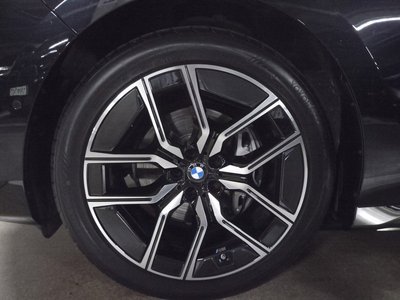 صورة 6 لـ 2024 BMW 7 SERIES