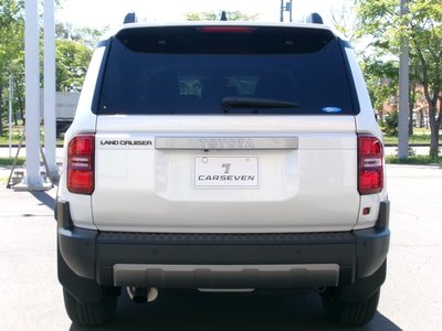 TOYOTA LAND CRUISER 250 - 8