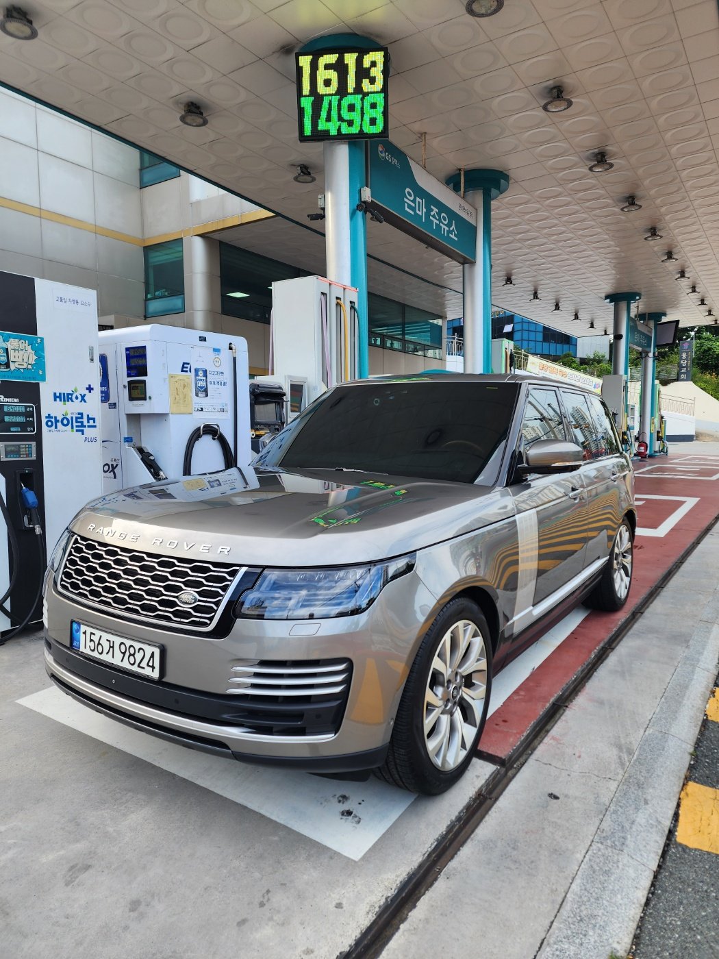 LAND ROVER RANGE ROVER - View 1