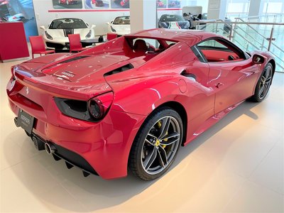 2018 FERRARI 488 SPIDER thumbnail 13