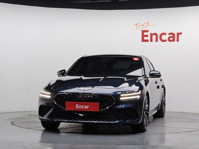 2022 Genesis THE NEW G70 photo 2