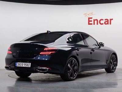 2022 Genesis THE NEW G70 photo 4