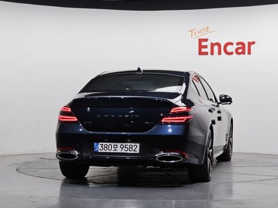 2022 Genesis THE NEW G70 photo 3