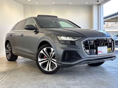 AUDI Q8 - 8