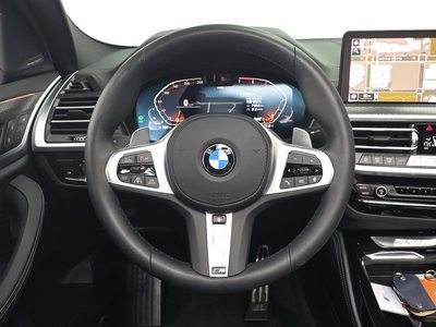 2025 BMW X4 thumbnail 12