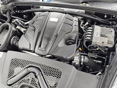 PORSCHE MACAN - 7