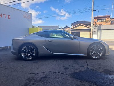 LEXUS LC - 10