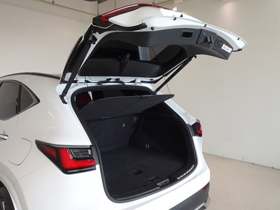 2022 Lexus NX — миниатюра 22