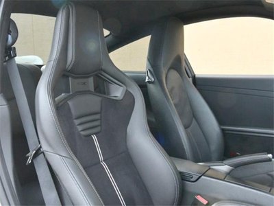 صورة مصغرة 33 لـ 2009 Porsche 911
