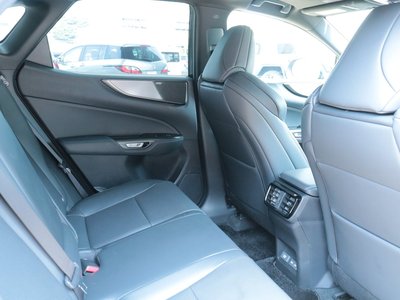 صورة مصغرة 32 لـ 2023 Lexus NX