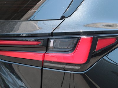 صورة مصغرة 37 لـ 2023 Lexus NX