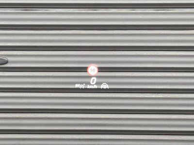 MERCEDES-BENZ CLA - 9