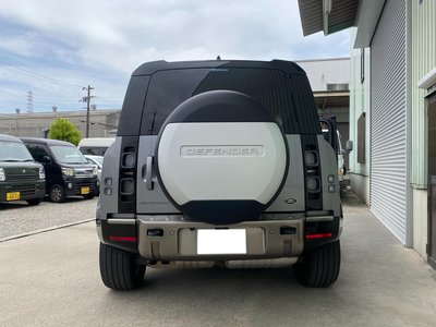 LAND ROVER DEFENDER - 3