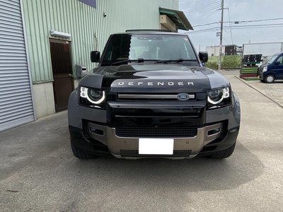 LAND ROVER DEFENDER - 6