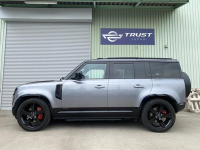 LAND ROVER DEFENDER - 9