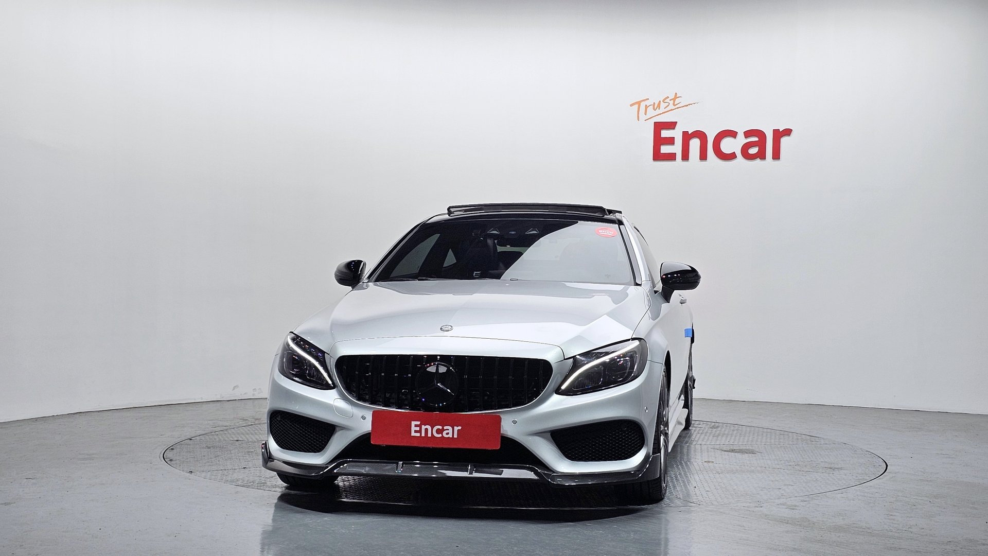 MERCEDES-BENZ C-CLASS - View 1