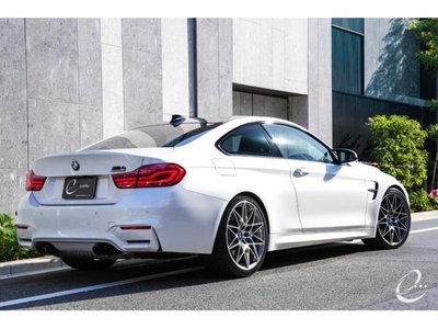 صورة 2 لـ 2017 BMW M4 COUPE