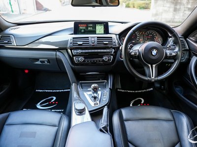 صورة 7 لـ 2017 BMW M4 COUPE