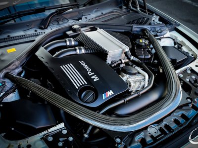 صورة مصغرة 57 لـ 2017 BMW M4 COUPE