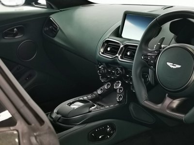 صورة 9 لـ 2024 Aston Martin VANTAGE