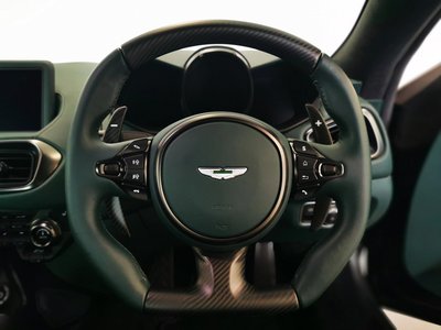 صورة 10 لـ 2024 Aston Martin VANTAGE